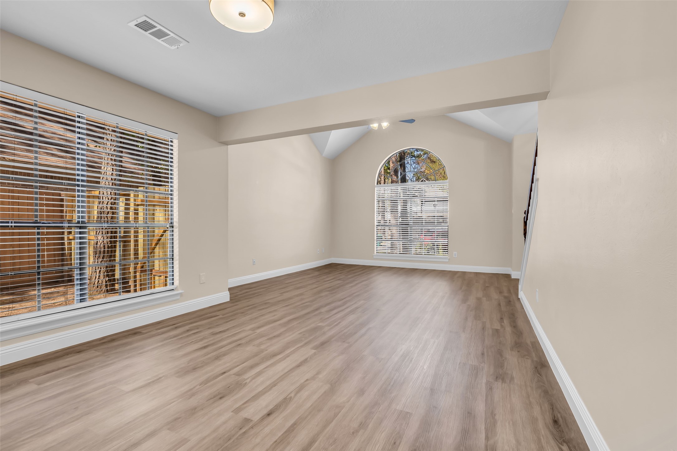 6 Dusky Meadow Place Spring, TX 77381 - Photo 7 of 28