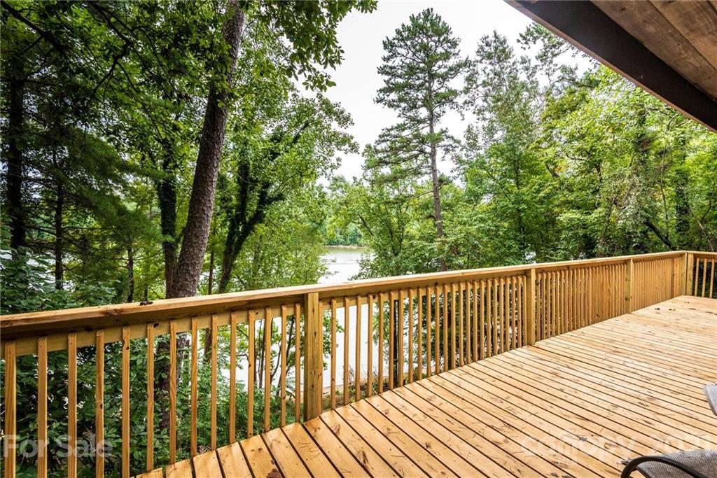 5275 Wolfe Road Hickory, NC 28601 - Photo 8 of 39 Gallery Image 8