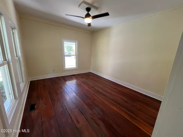 $229,900 | 10140 North College Street, Clarkton, NC 28433