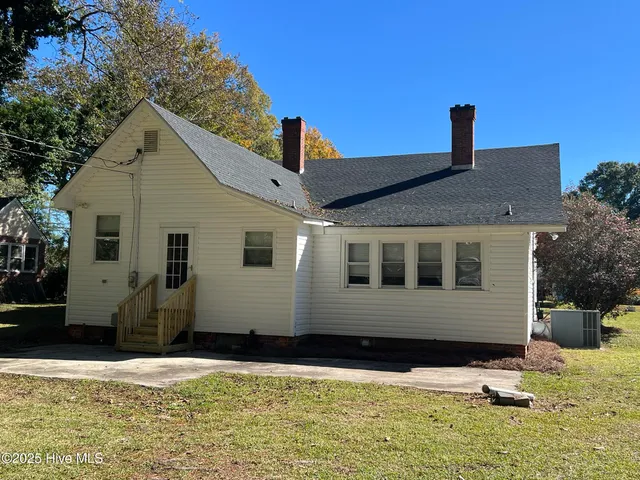 $229,900 | 10140 North College Street, Clarkton, NC 28433