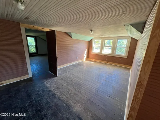 $229,900 | 10140 North College Street, Clarkton, NC 28433