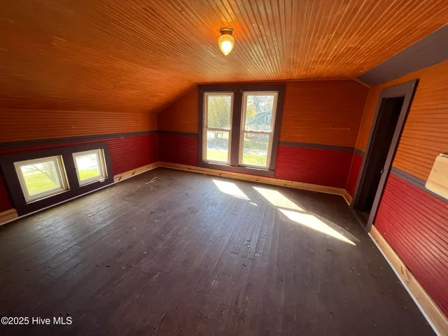 $229,900 | 10140 North College Street, Clarkton, NC 28433