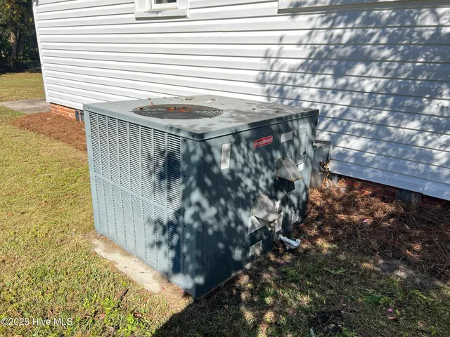 $229,900 | 10140 North College Street, Clarkton, NC 28433