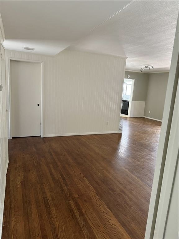 18301 Chatsworth Street Porter Ranch, CA 91326 - Photo 9 of 35