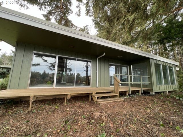 53425 Warbler Road Bandon, OR 97411 - Photo 15 of 32 Gallery Image 15
