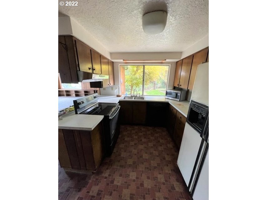 53425 Warbler Road Bandon, OR 97411 - Photo 20 of 32 Gallery Image 20