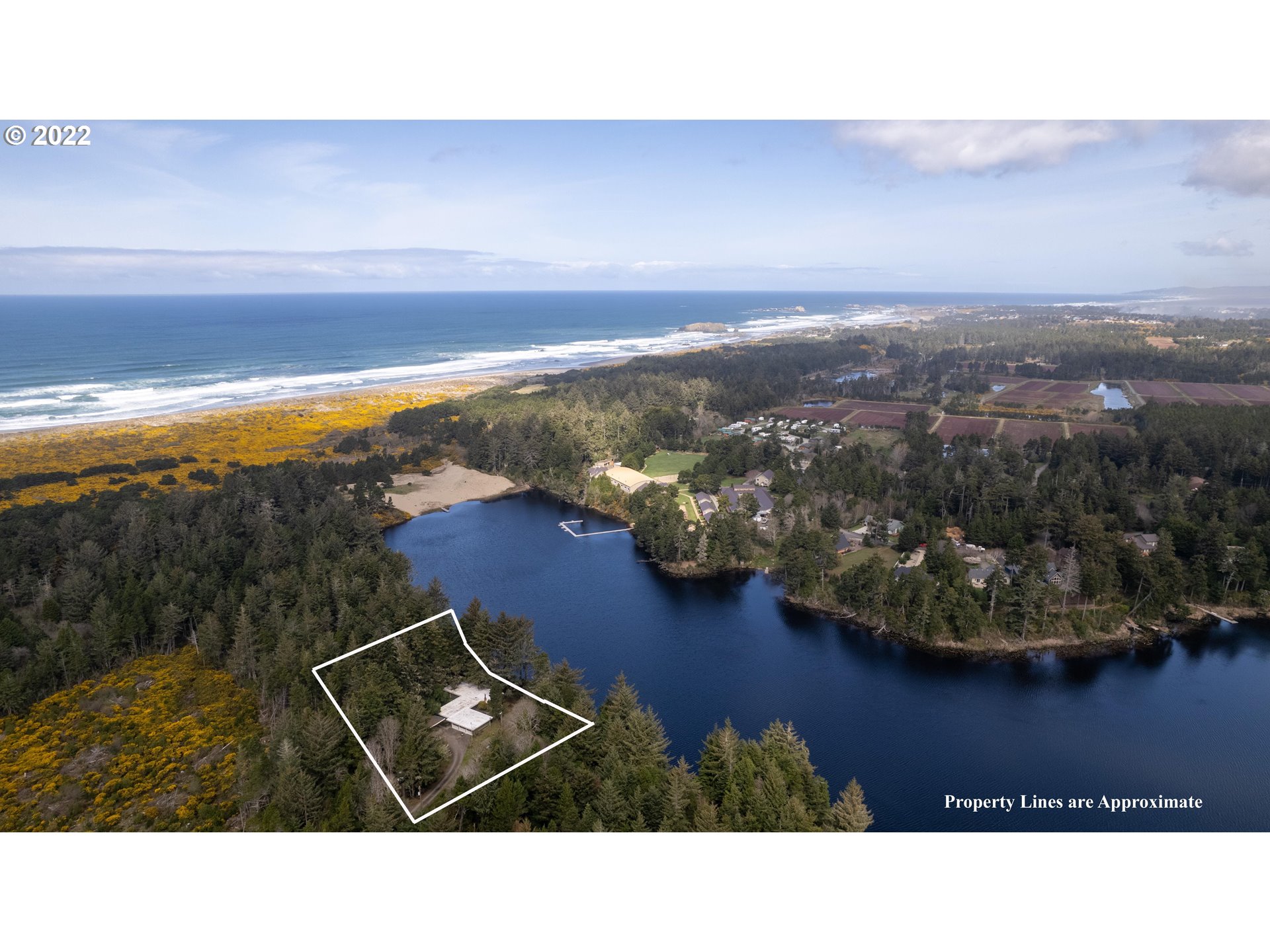 53425 Warbler Road Bandon, OR 97411 - Photo 2 of 32 Gallery Image 2
