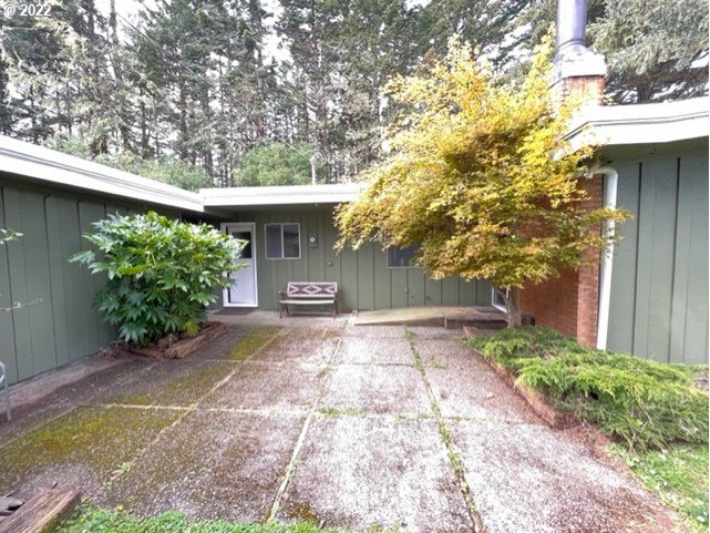 53425 Warbler Road Bandon, OR 97411 - Photo 30 of 32 Gallery Image 30