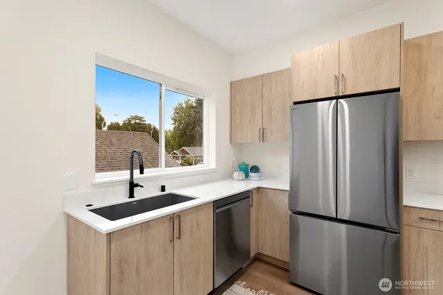 $749,850 | 117 Wells Avenue South, Unit D, Renton, WA 98057