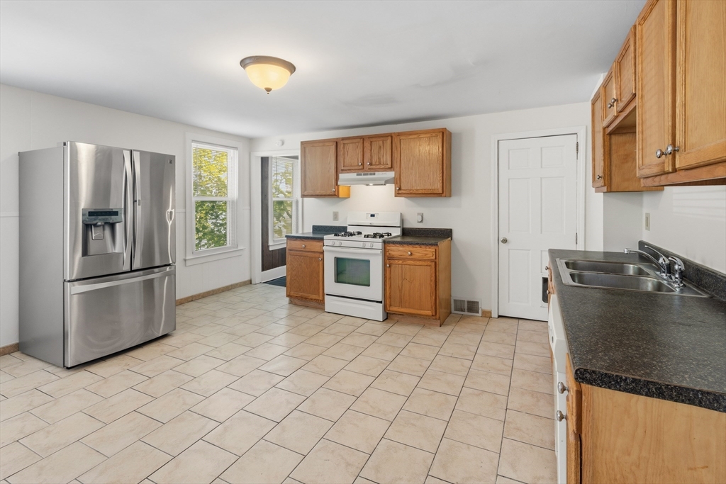 1391-1391 Worcester Street, Unit 1 Springfield, MA 01151 - Photo 7 of 18