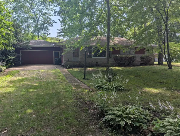 $199,000 | 777 Memory Lane, Hobart, IN 46342