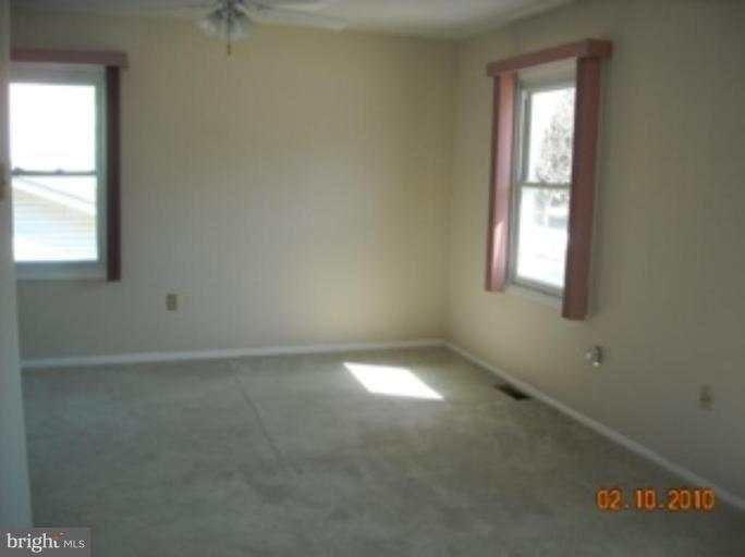 942 Fall Ridge Way Gambrills, MD 21054 - Photo 9 of 15 Master Bedroom