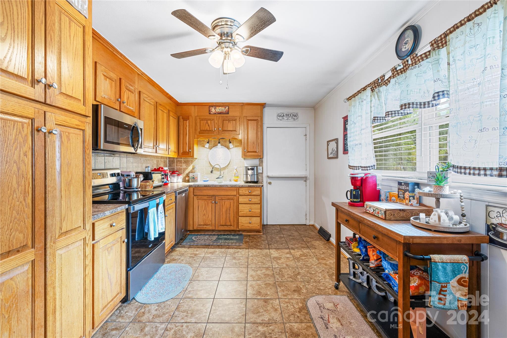 204 North Roxford Road Kings Mountain, NC 28086 - Photo 8 of 25 Gallery Image 8