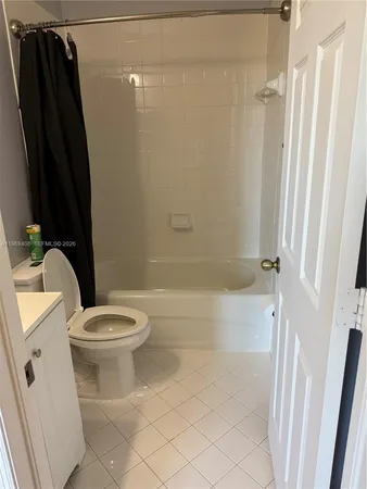$2,100 | 2402 Northeast 41st Place, Unit 2402, Homestead, FL 33033