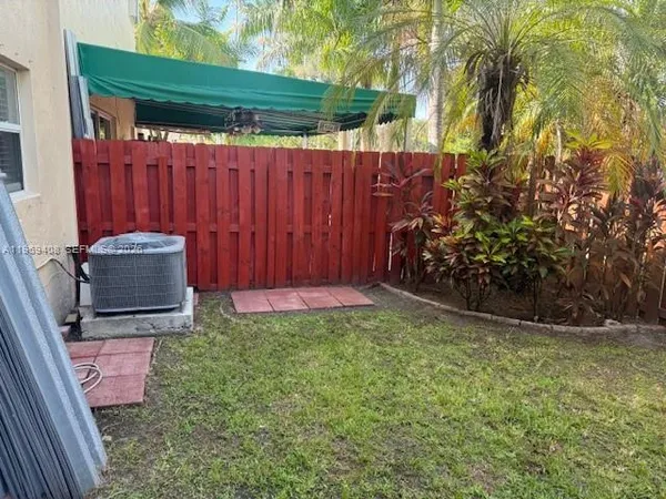 $2,100 | 2402 Northeast 41st Place, Unit 2402, Homestead, FL 33033