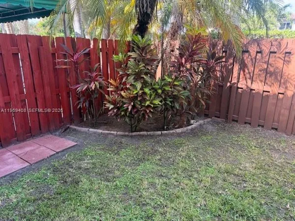 $2,100 | 2402 Northeast 41st Place, Unit 2402, Homestead, FL 33033