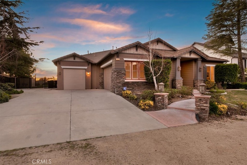 1486 Valley Drive Norco, CA 92860 - Photo 3 of 66 a view of a house with entertaining space