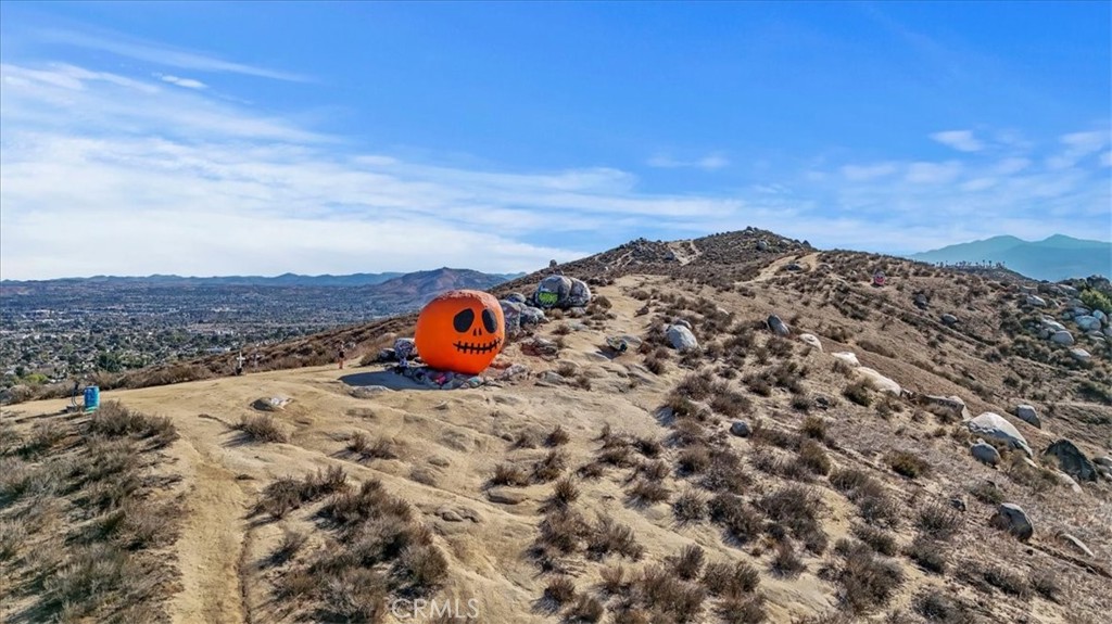 1486 Valley Drive Norco, CA 92860 - Photo 56 of 66 Pumpkin Rock Hiking Trail