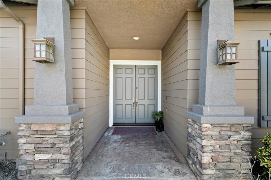 1486 Valley Drive Norco, CA 92860 - Photo 8 of 66