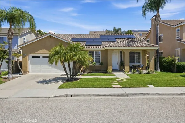 $975,000 | 24051 Via Cresta, Valencia, CA 91354