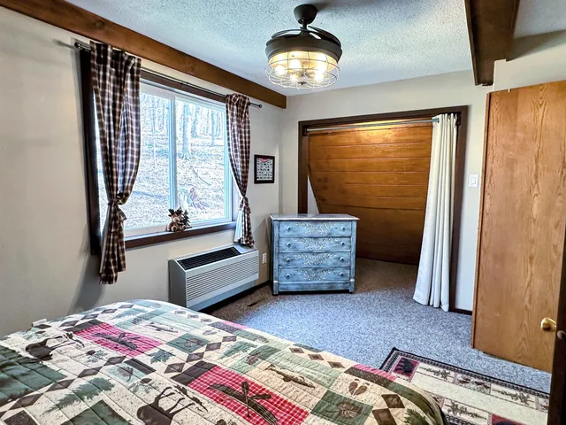 $325,000 | 1002 Tanglewood Drive, Mcgregor, IA 52157