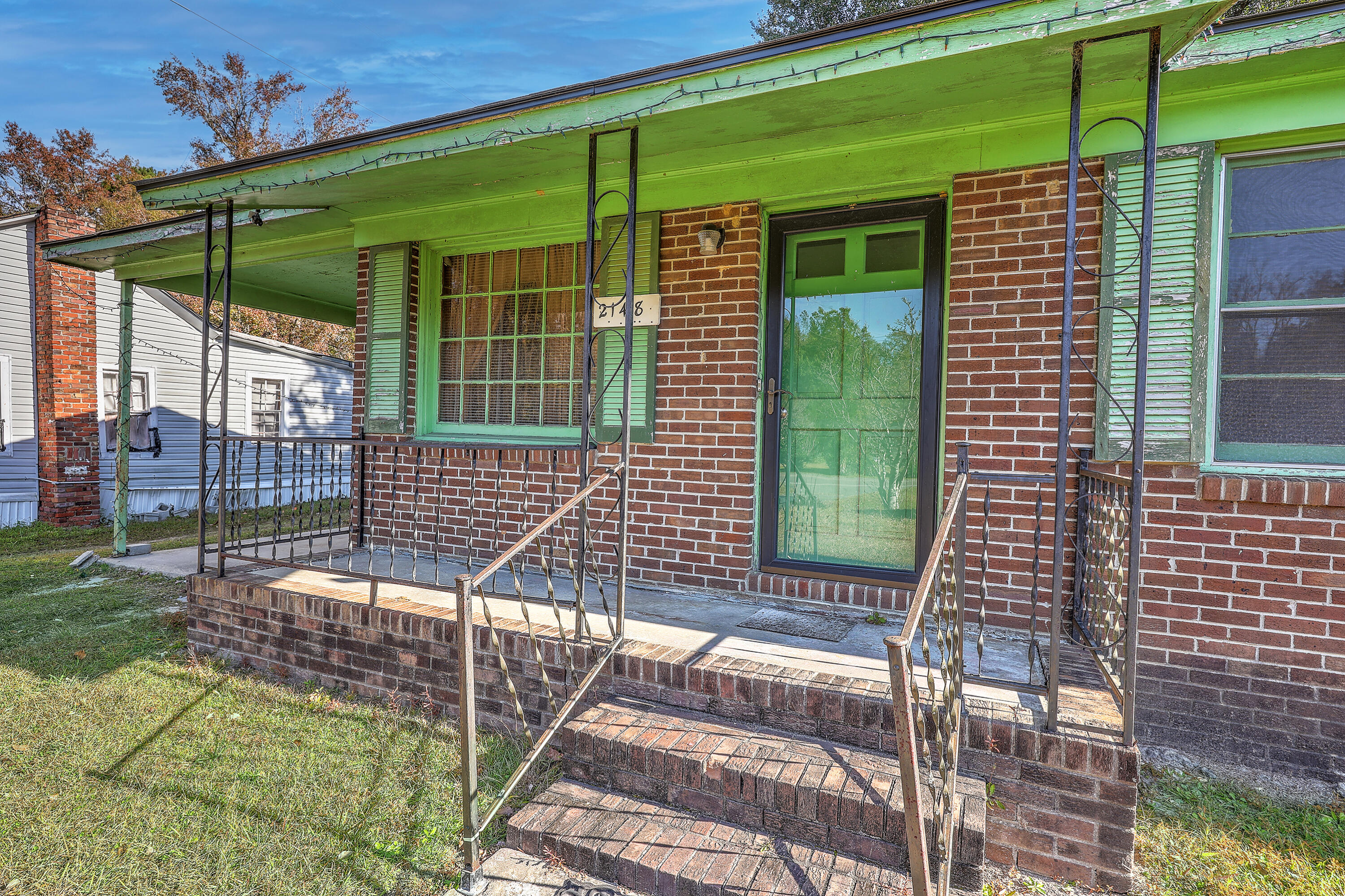 2148 State Road Summerville, SC 29486 - Photo 3 of 32 ZYN_6466_67_68_69_70_71_72