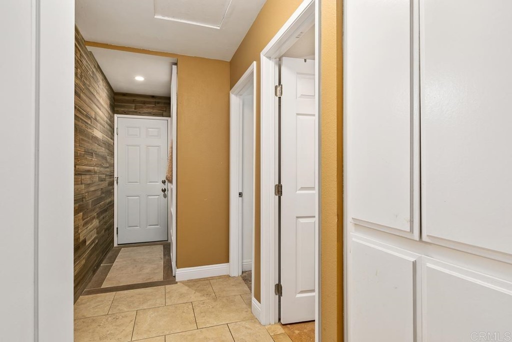 1005 Woodcreek Road Fallbrook, CA 92028 - Photo 20 of 32