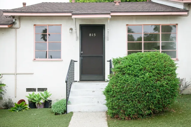 $2,700 | 815 East Figueroa Street, Santa Barbara, CA 93103