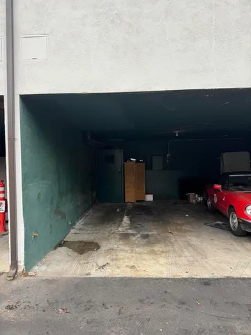 $2,700 | 815 East Figueroa Street, Santa Barbara, CA 93103