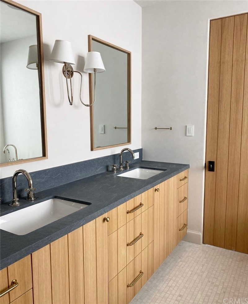 461 26th Street Manhattan Beach, CA 90266 - Photo 2 of 3