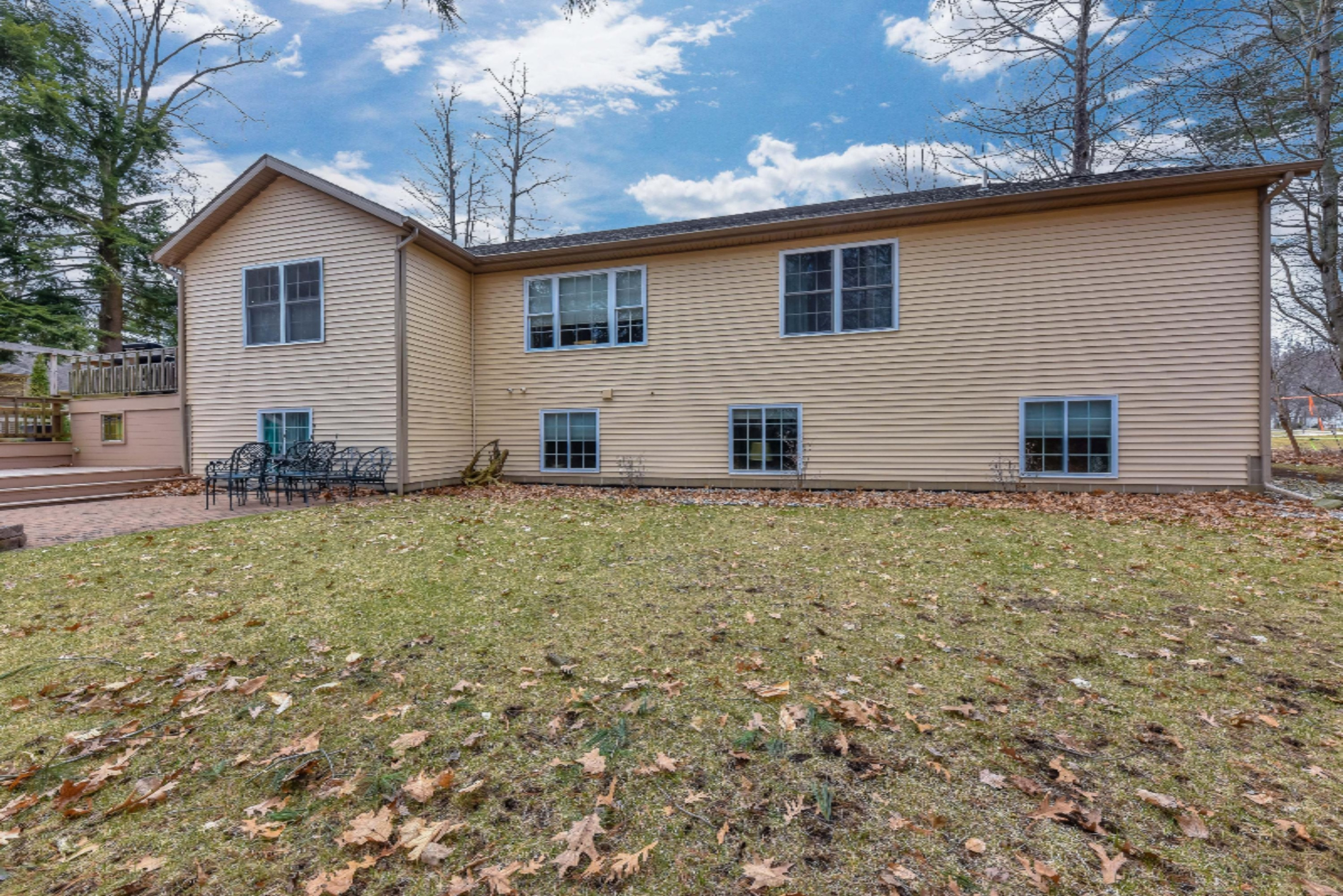 888 Bear Lake Road, Unit 5 Muskegon, MI 49445 - Photo 8 of 76 JS-P43-11