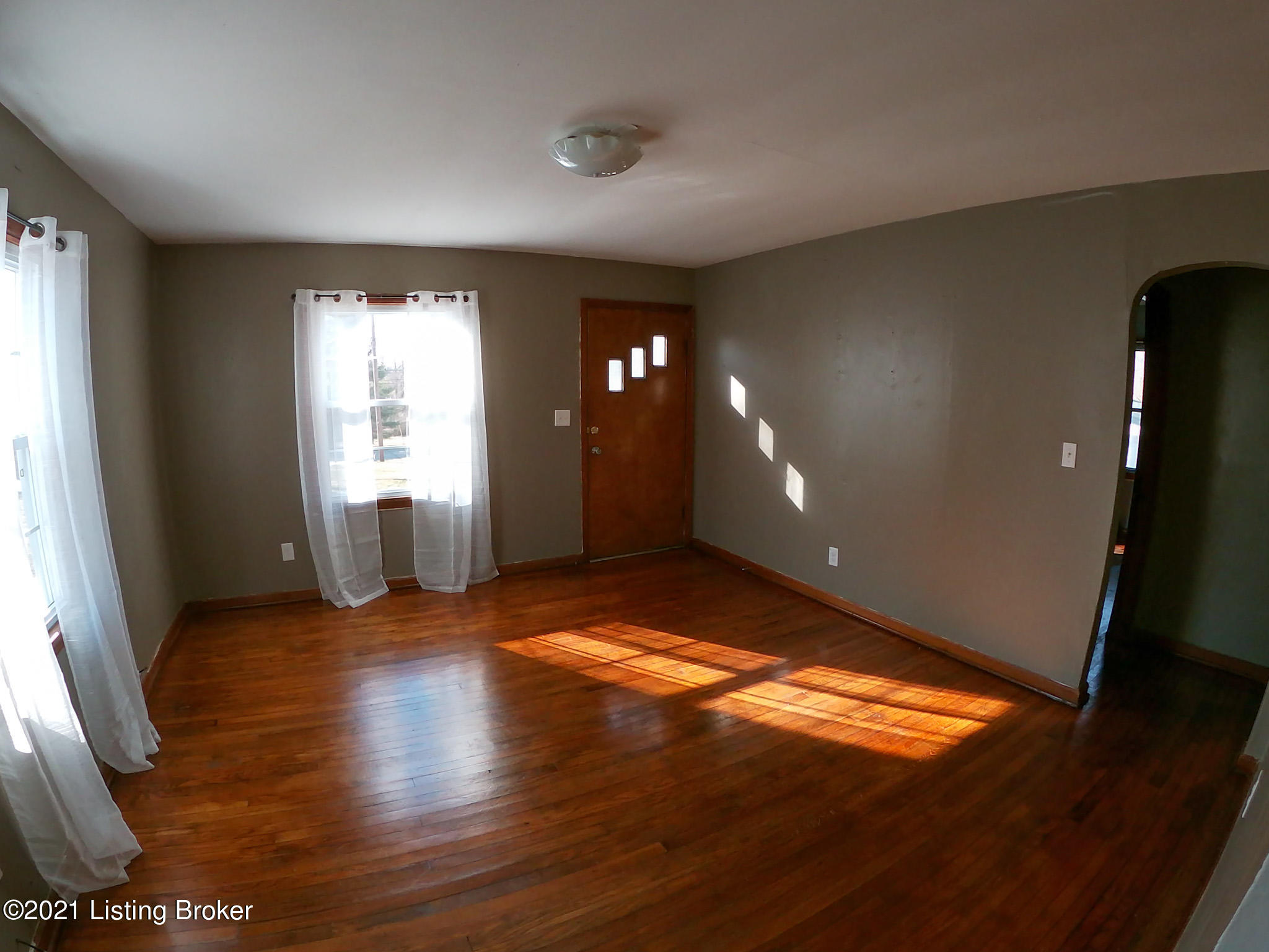 16044 Leitchfield Road Eastview, KY 42732 - Photo 5 of 15 Living room 2