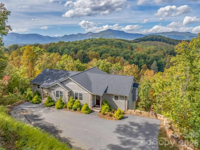 $469,000 | 146 Red Hawk Knoll, Lake Lure, NC 28746