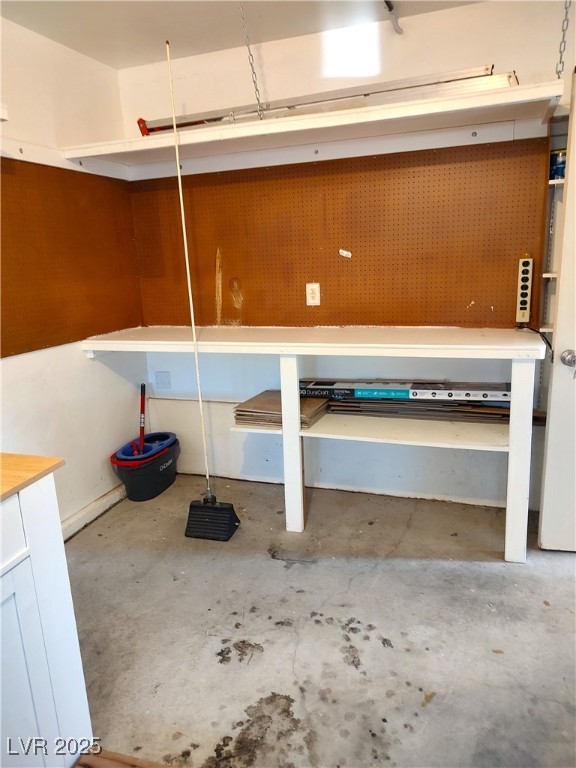2223 Rugged Mesa Drive Laughlin, NV 89029 - Photo 26 of 28 Garage featuring a workshop area