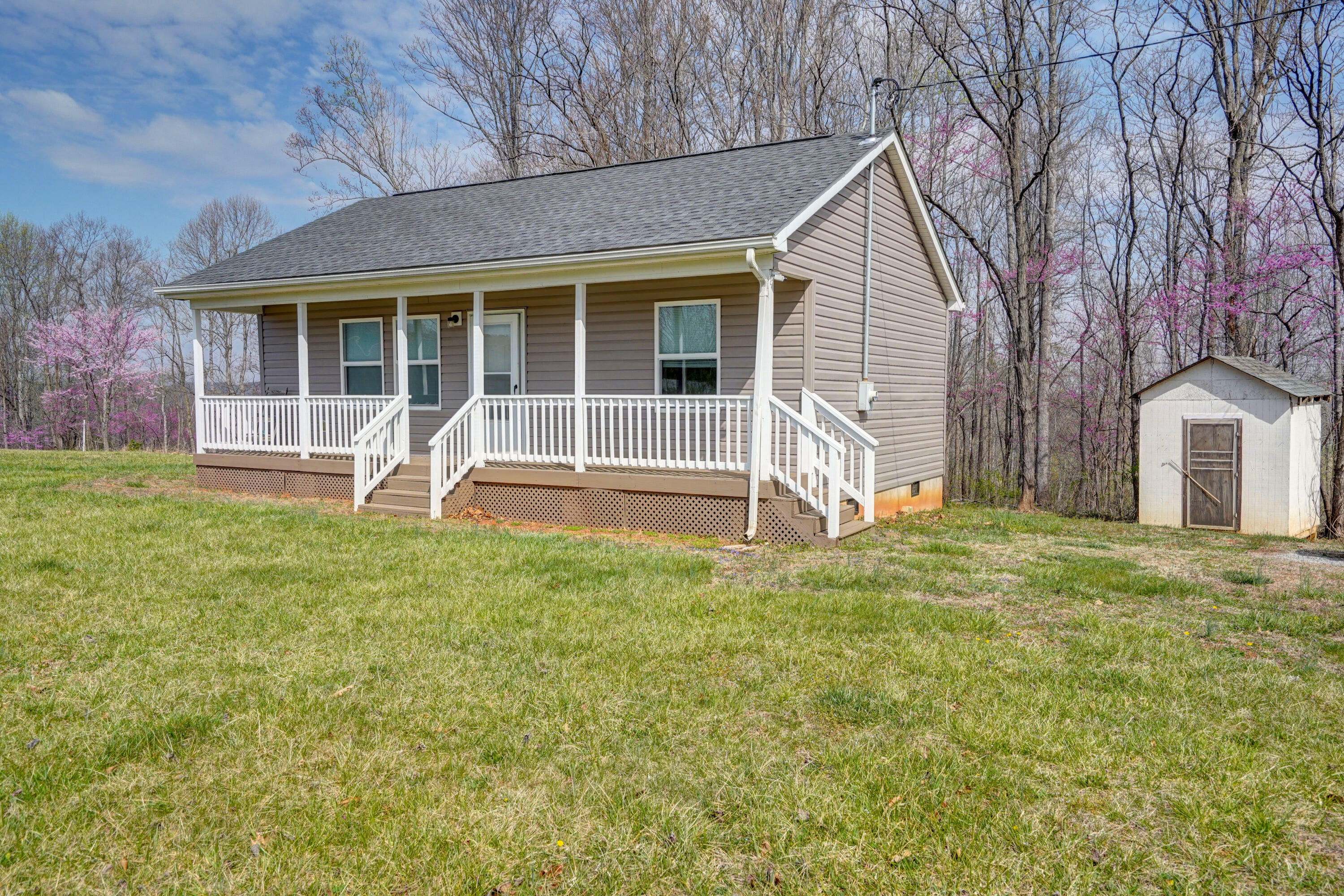 1781 Timber Ridge Road Glade Hill, VA 24092 - Photo 3 of 21 DSC01355_6_7