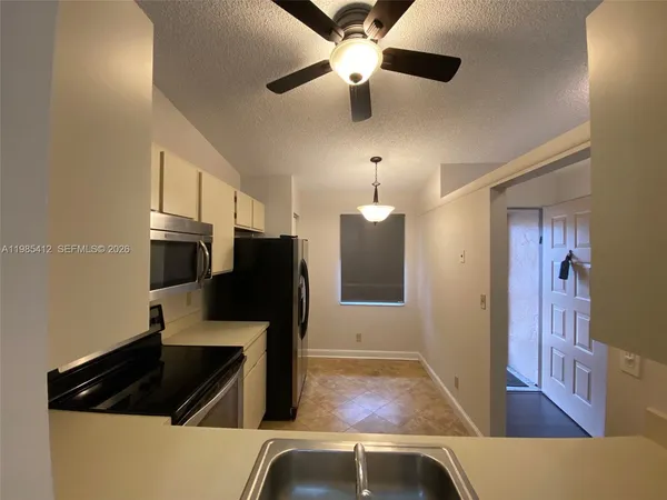 $2,300 | 18595 Egret Way, Unit 18595, Boca Raton, FL 33496