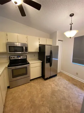 $2,300 | 18595 Egret Way, Unit 18595, Boca Raton, FL 33496