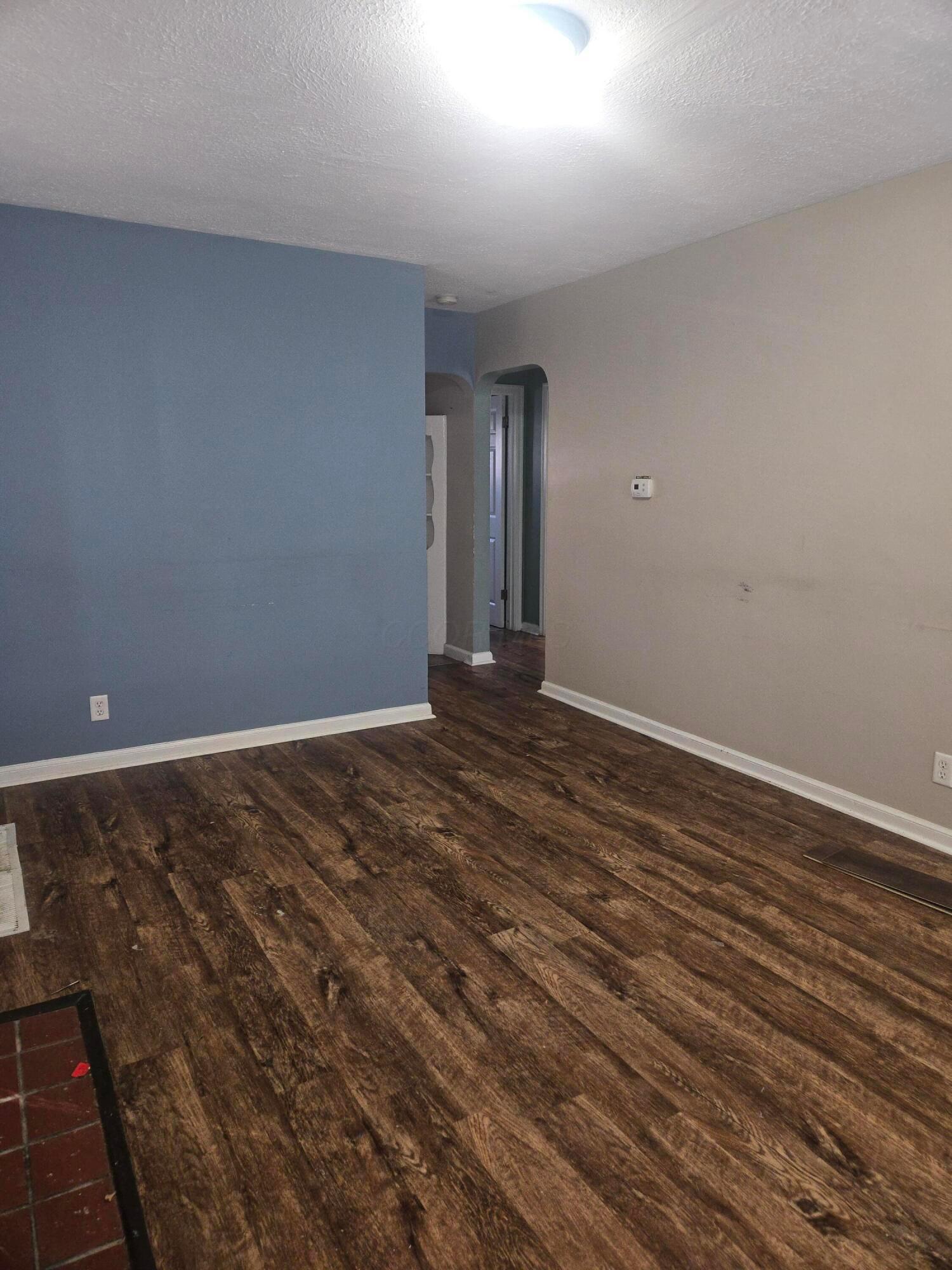 2152 Gerbert Road Columbus, OH 43211 - Photo 5 of 20