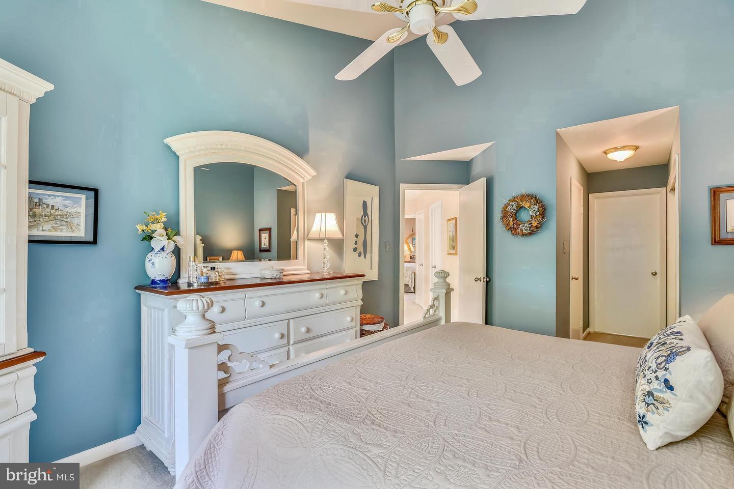 11627 Chapel Cross Way Reston, VA 20194 - Photo 20 of 36