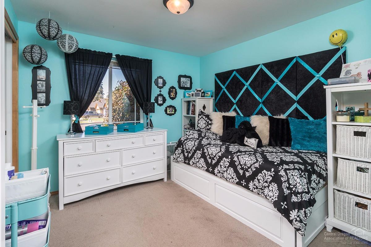 20569 Dylan Loop Bend, OR 97702 - Photo 11 of 14 Additional Photo
