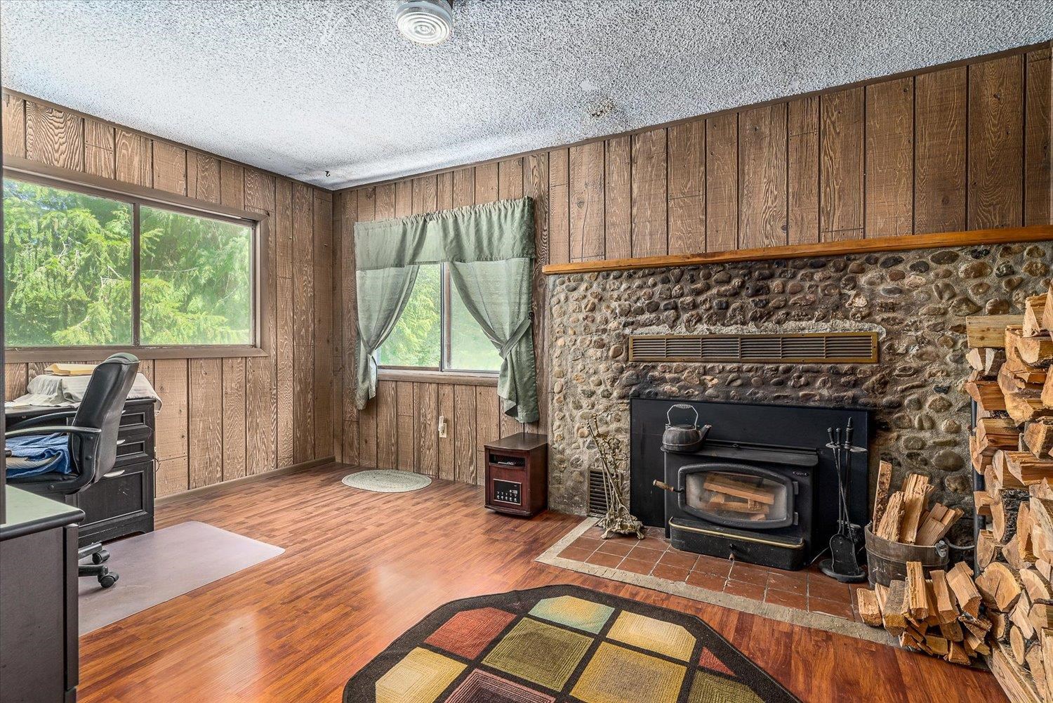 571 Clarks Road Newport, WA 99156 - Photo 8 of 32