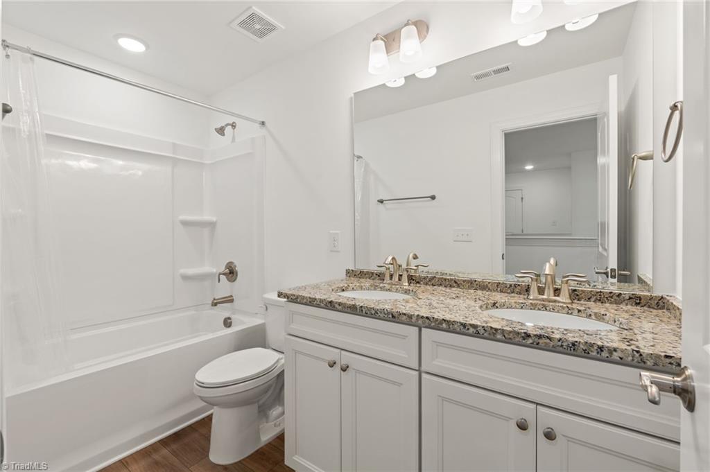 5763 Siler Street Trinity, NC 27370 - Photo 31 of 50 2nd level full bath