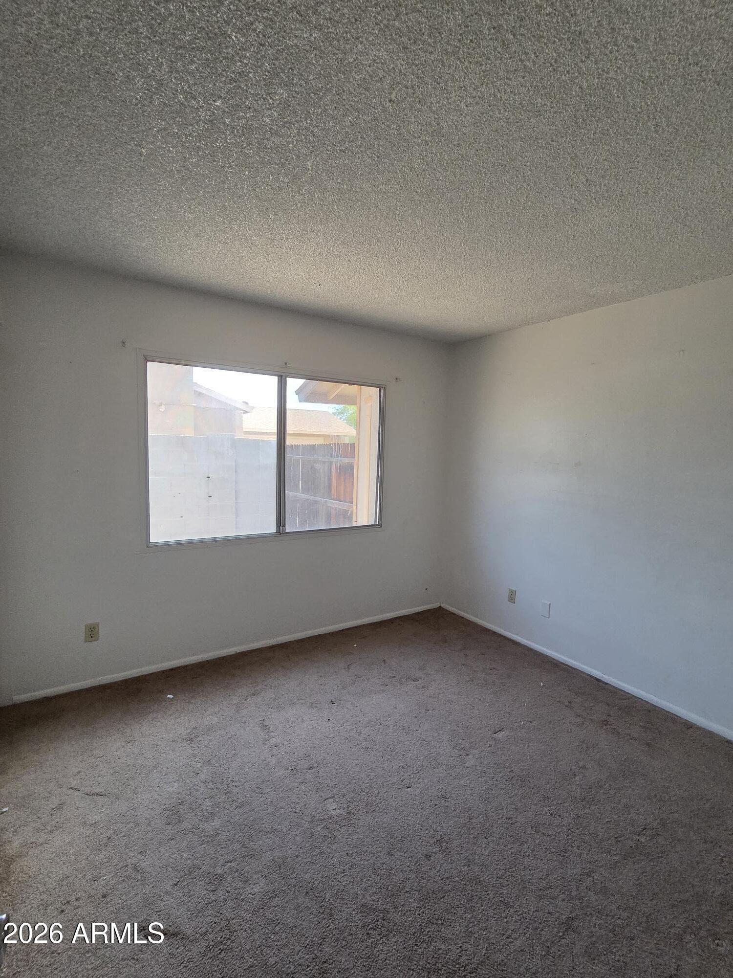 3740 West Redfield Road Phoenix, AZ 85053 - Photo 9 of 15 9