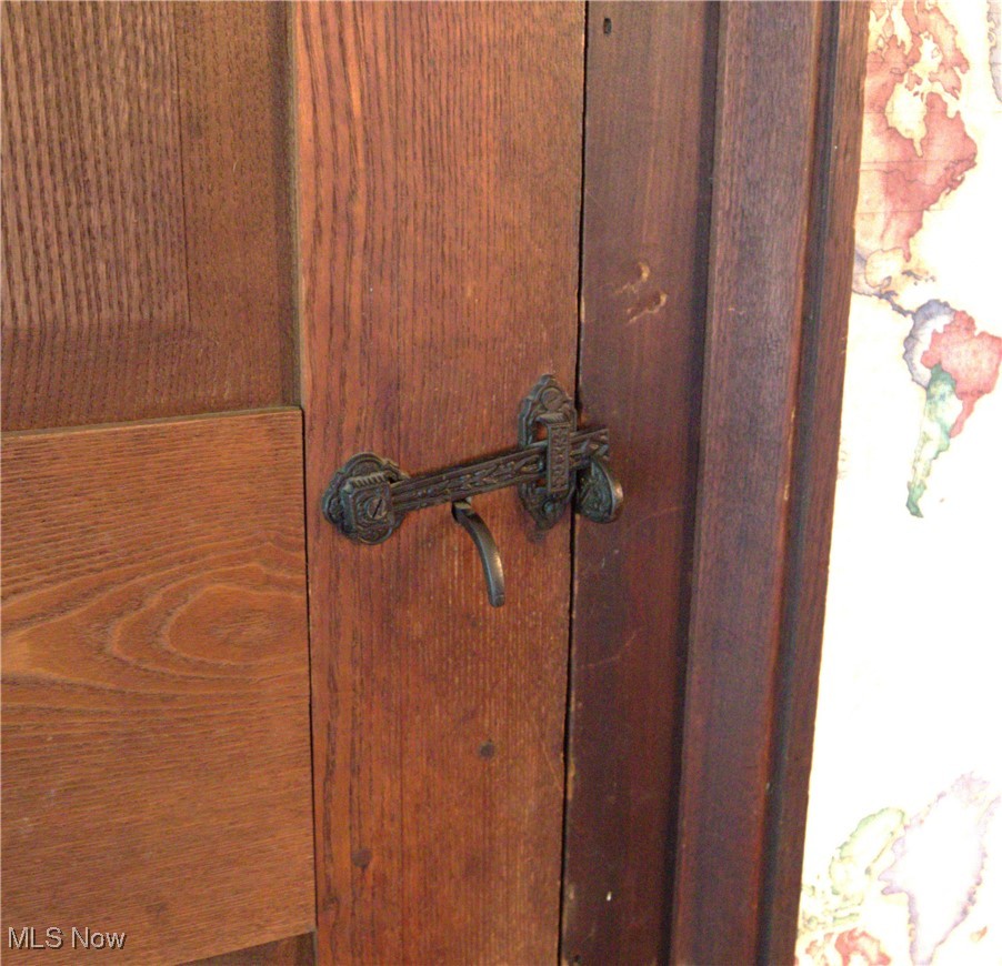 22760 Roy Croy Road Senecaville, OH 43780 - Photo 13 of 46 original interior door hardware