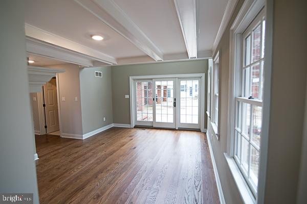 118 Jaffrey Road Malvern, PA 19355 - Photo 29 of 48 Den with sliders to patio