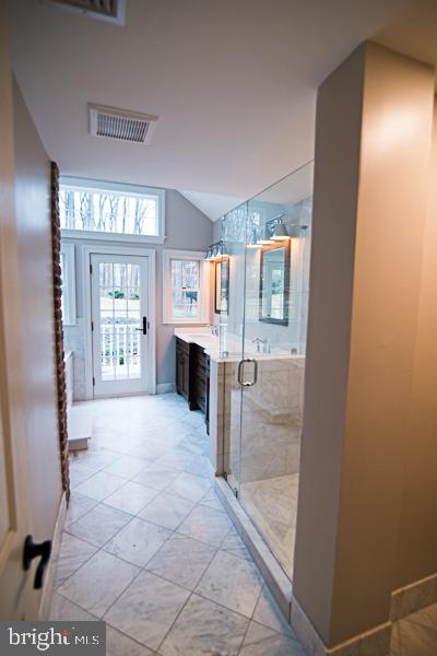 118 Jaffrey Road Malvern, PA 19355 - Photo 38 of 48 Full bath walk in shower & soaking tub