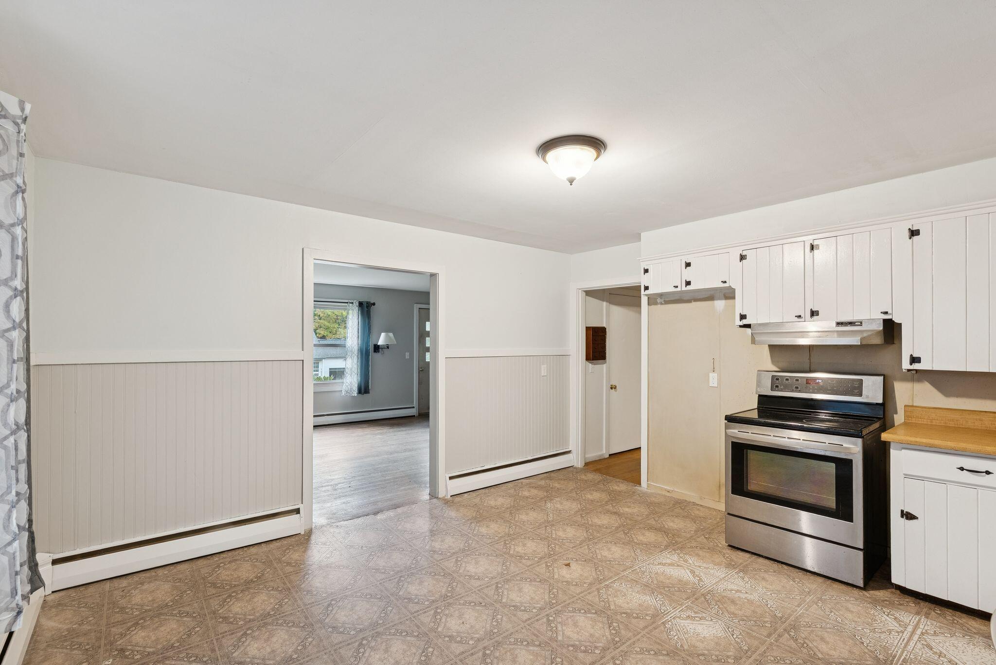 151 Allen Avenue Auburn, ME 04210 - Photo 9 of 45 24_DSC09548