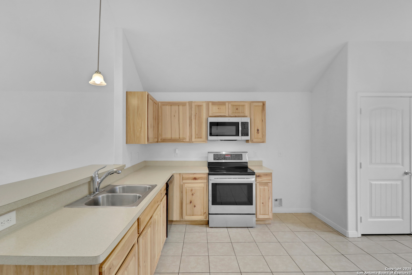 2720 Golf Drive Spring Branch, TX 78070 - Photo 12 of 36