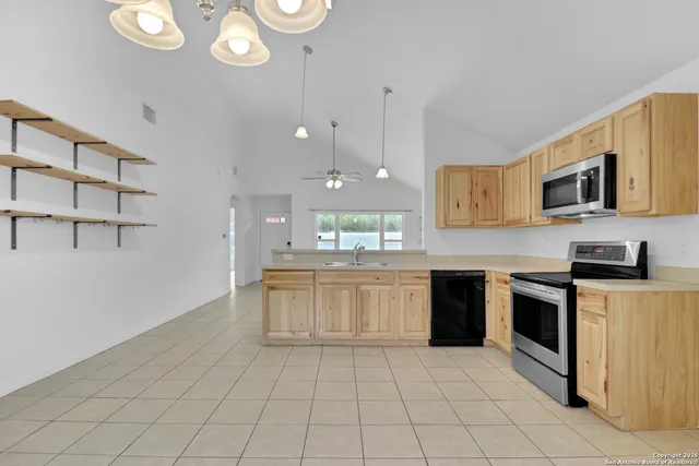 $1,700 | 2720 Golf Drive, Spring Branch, TX 78070