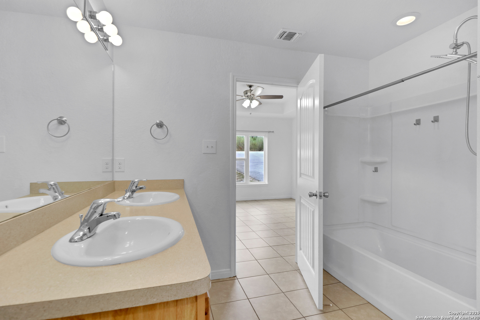 2720 Golf Drive Spring Branch, TX 78070 - Photo 19 of 36